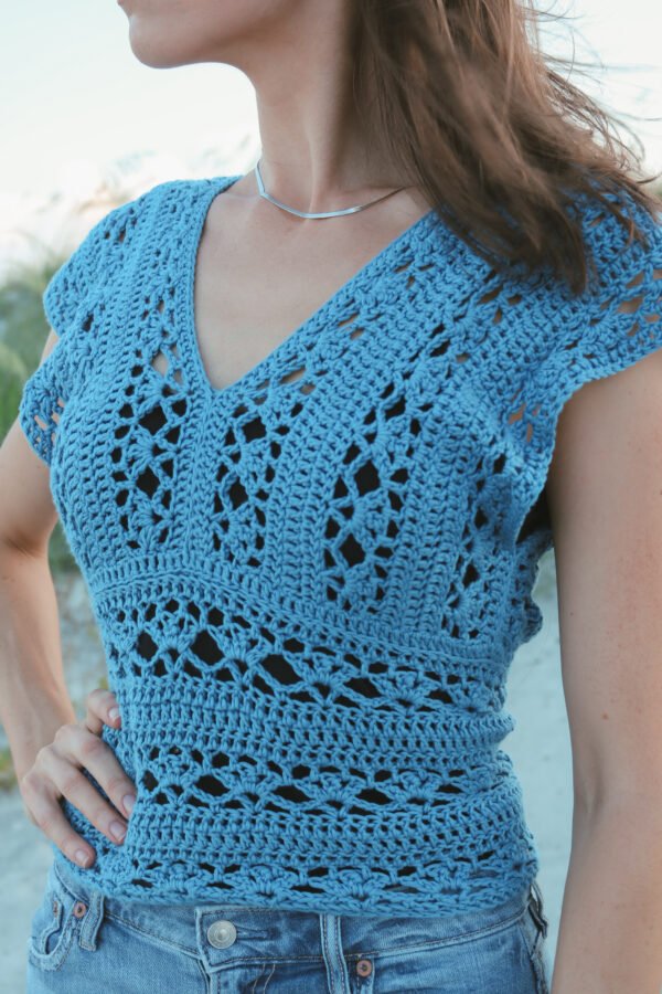Zoe Lace Cap Sleeve Fitted Top