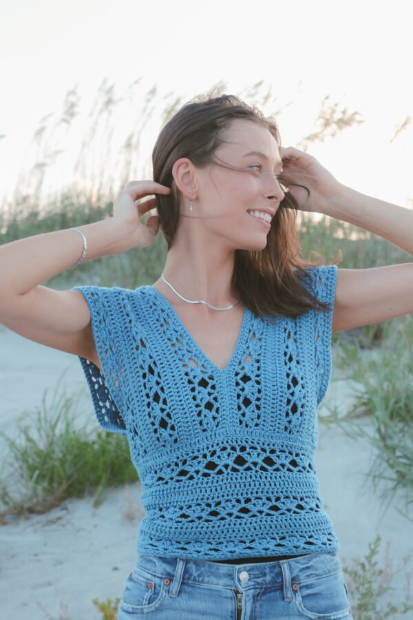 Zoe Lace Cap Sleeve Fitted Top
